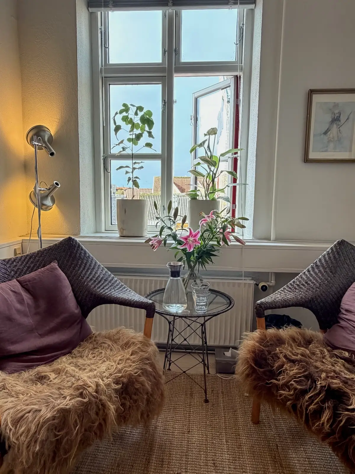 Indendørs Klinik for psykoterapi og parterapi Vestergade 82,2.th. Odense